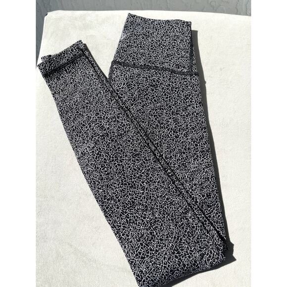 Lululemon Wunder Under Hi-Rise Tight 28" Size 2 Black & White - Picture 5 of 8